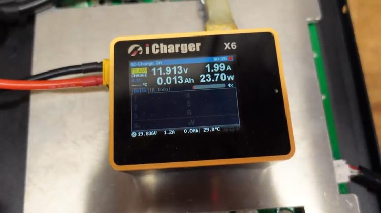 What is the right temperature to charge my LiFePO4 battery